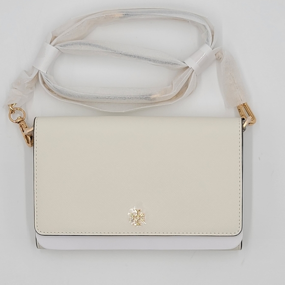 Tory Burch Emerson Chain Wallet - Picture 2 of 11